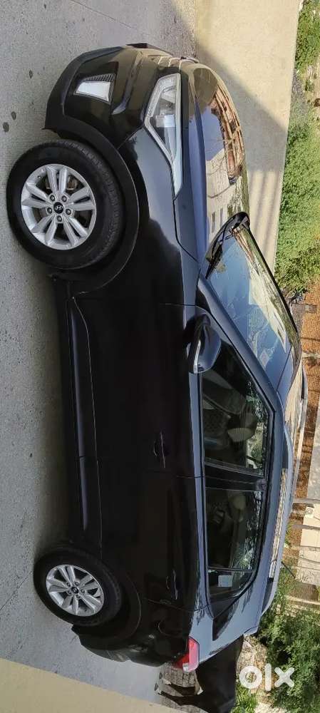 Creta Top Model Argent Sell