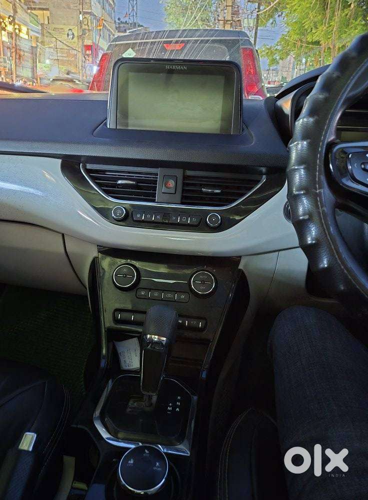 Tata Nexon 1.2 Revotron Xza Plus Dualtone, 2021, Petrol