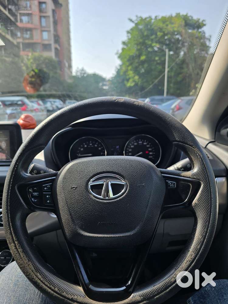 Tata Nexon 1.5 Revotorq Xza Plus Dual Tone Roof (o) Amt, 2018
