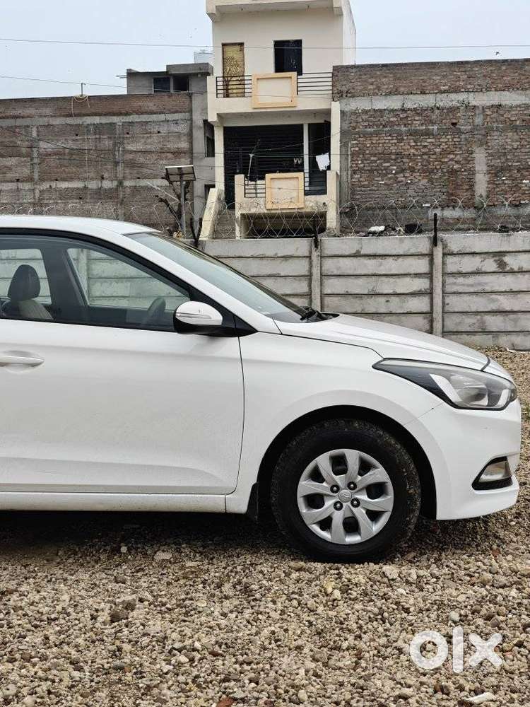 Hyundai Elite I20 Sportz (o) 1.4, 2017, Diesel