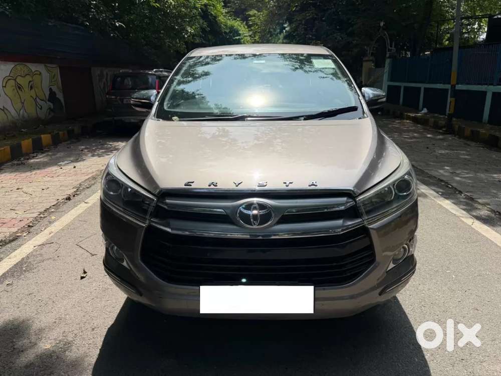 Toyota Innova Crysta 2.8 Zx At 7 Seater, 2016, Diesel