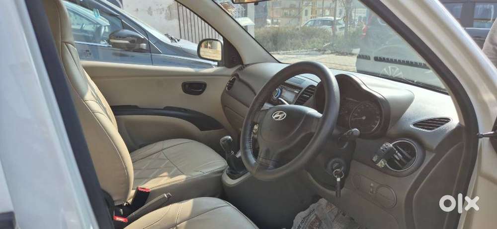 Hyundai I10 Magna O, 2015, Petrol