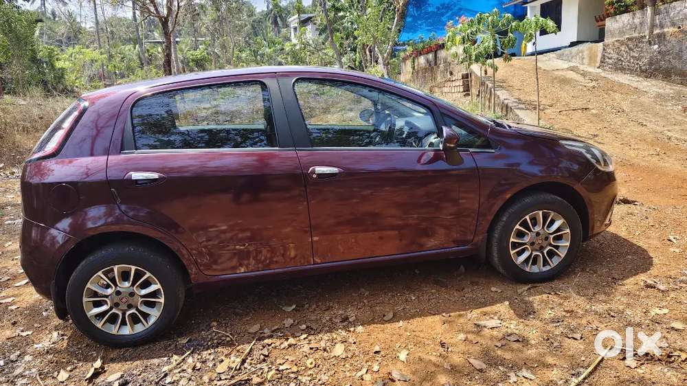 Fiat Punto Evo 2015 Diesel 85000 Km Driven