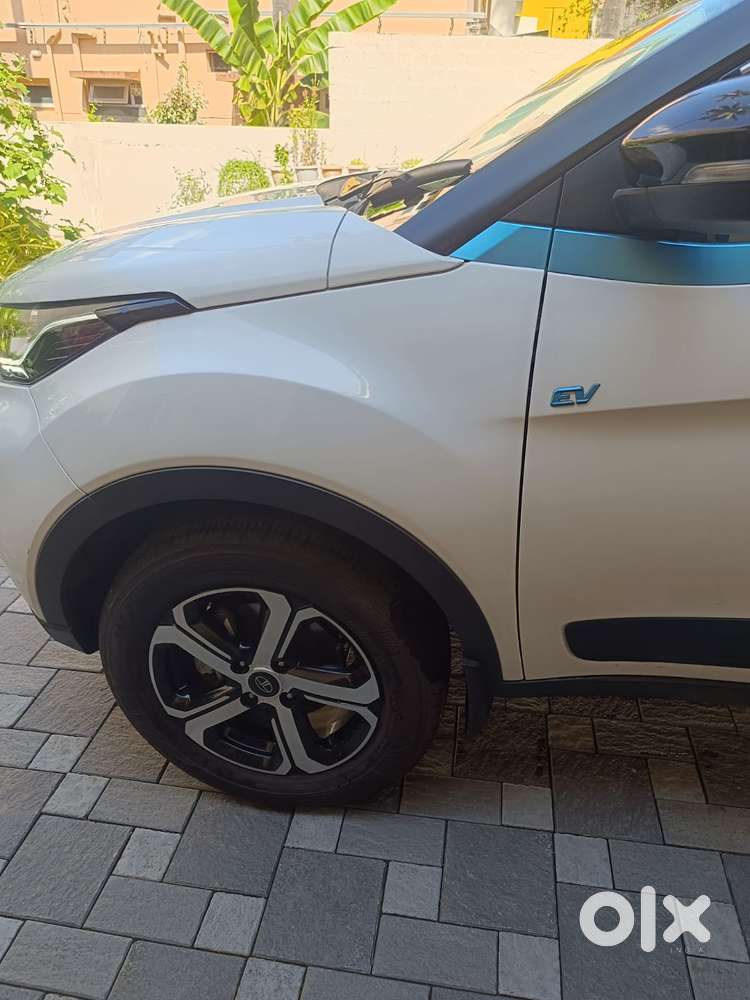 Tata Nexon Ev Xz Plus Lux, 2022, Electric