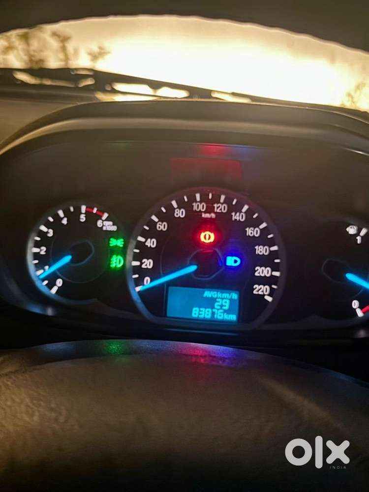 Ford Aspire Titanium Diesel Car 2015 Well Maintained