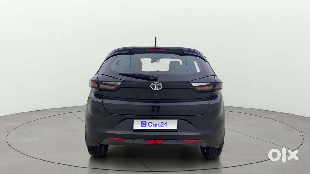 Tata Altroz 1.2 Xza Plus Dark Edition Dct, 2022, Diesel
