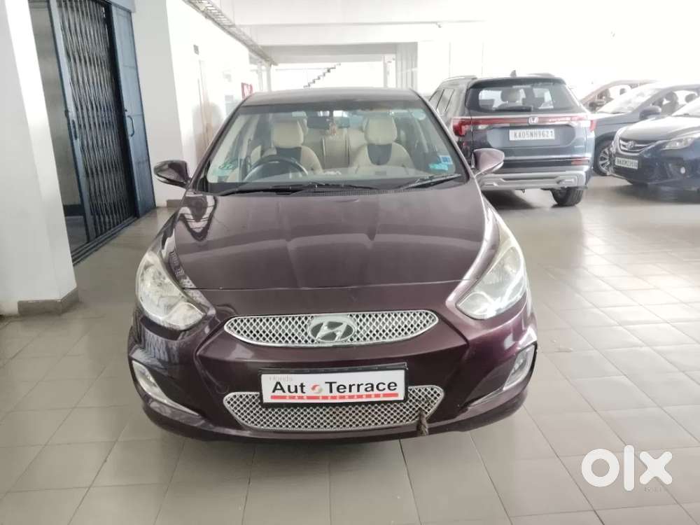 Hyundai Verna Vtvt 1.6 Sx, 2011, Petrol