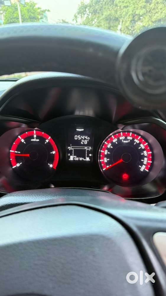 Mahindra Xuv300 2020 Diesel Well Maintained