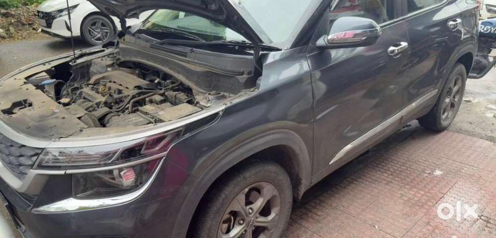 Kia Seltos 2022 Petrol Well Maintained Under Warranty