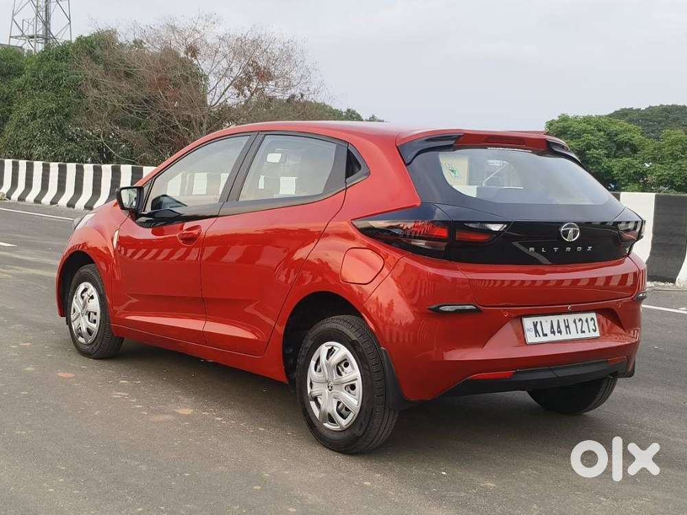 Tata Altroz 1.2 Xe, 2022, Petrol