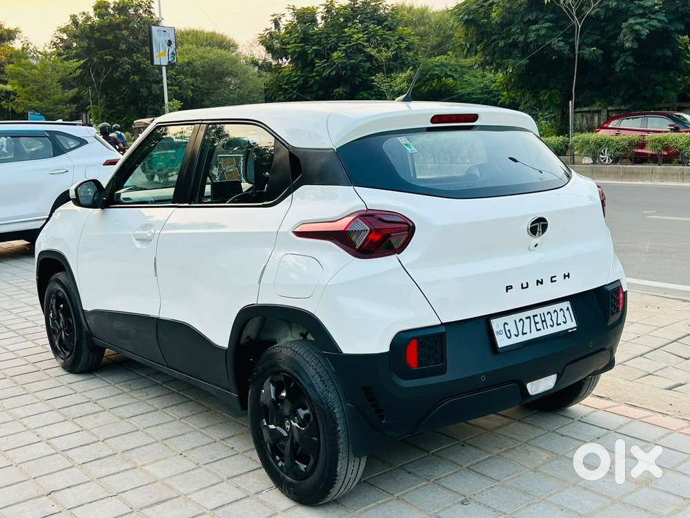 Tata Punch 1.2 Revotron Adventure Camo Rhythm Amt, 2025, Petrol