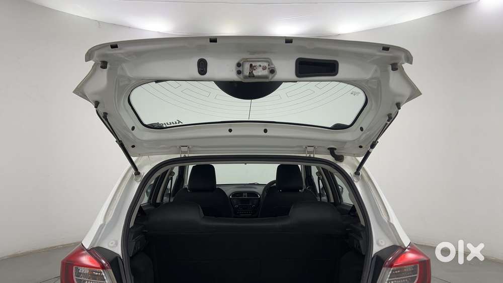 Tata Tiago Xza, 2018, Petrol