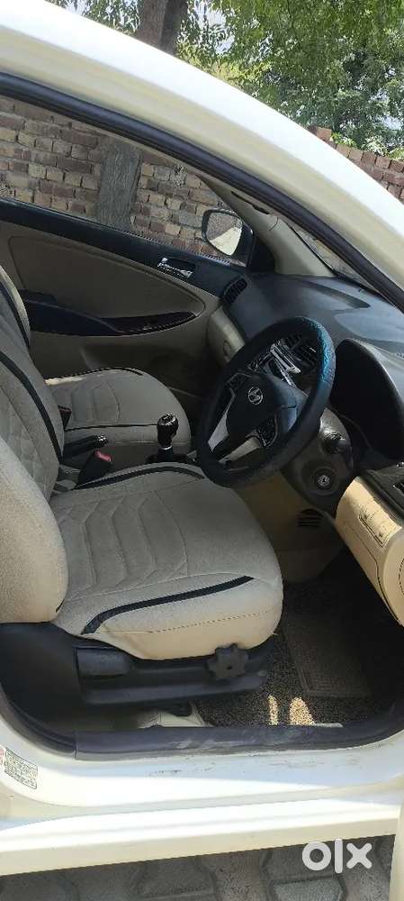 Hyundai Verna (top Model) 2012