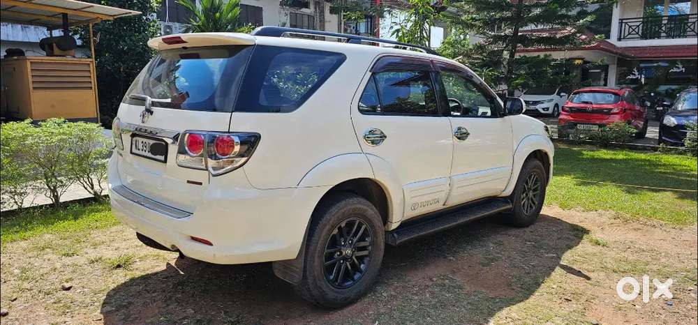 Toyota Fortuner Diesel Automatic 2015