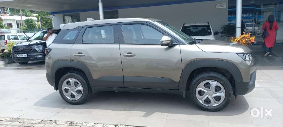 Maruti Suzuki Brezza 1.5 Vxi Smart Hybrid, 2022, Petrol