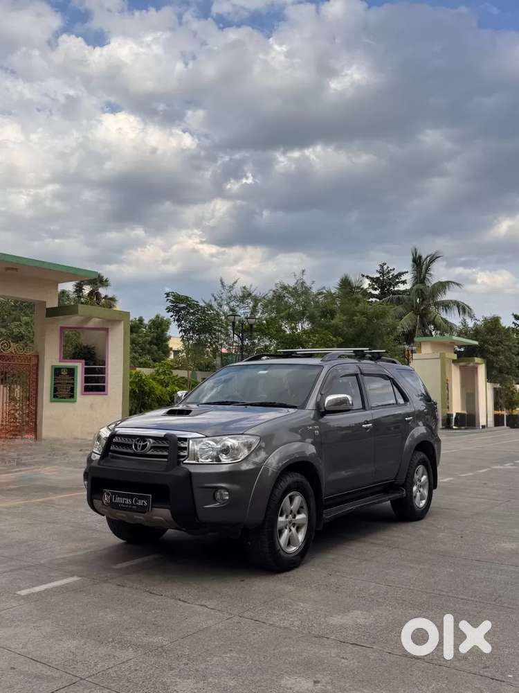 Toyota Fortuner, 2011, Diesel