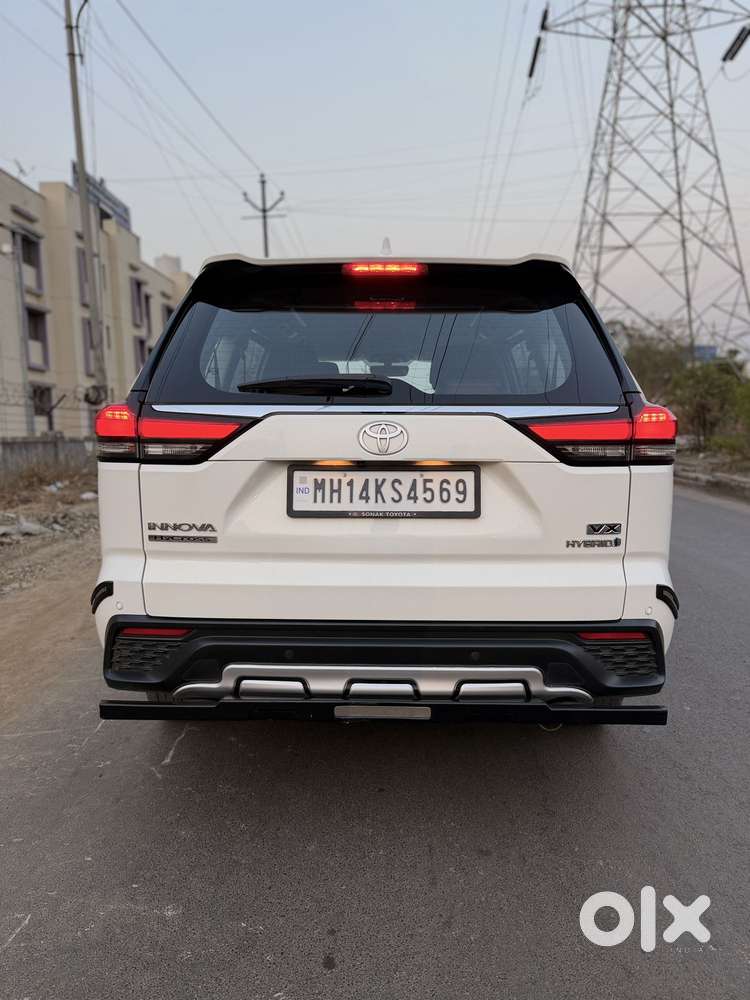 Toyota Innova Hycross 2.0 Vx Hybrid 7 Str, 2023, Petrol