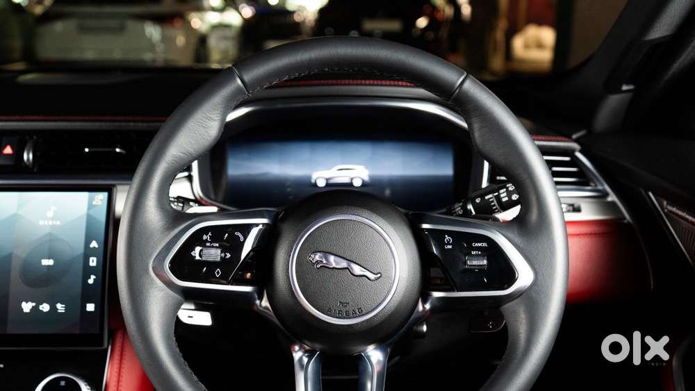 Jaguar F-pace 2.0 R Dynamic S, 2025, Petrol