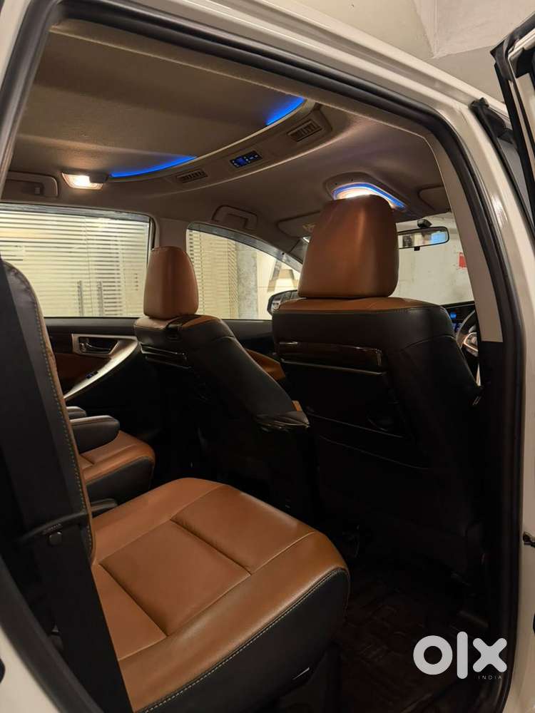 Toyota Innova Crysta 2.7 Zx At, 2022, Petrol