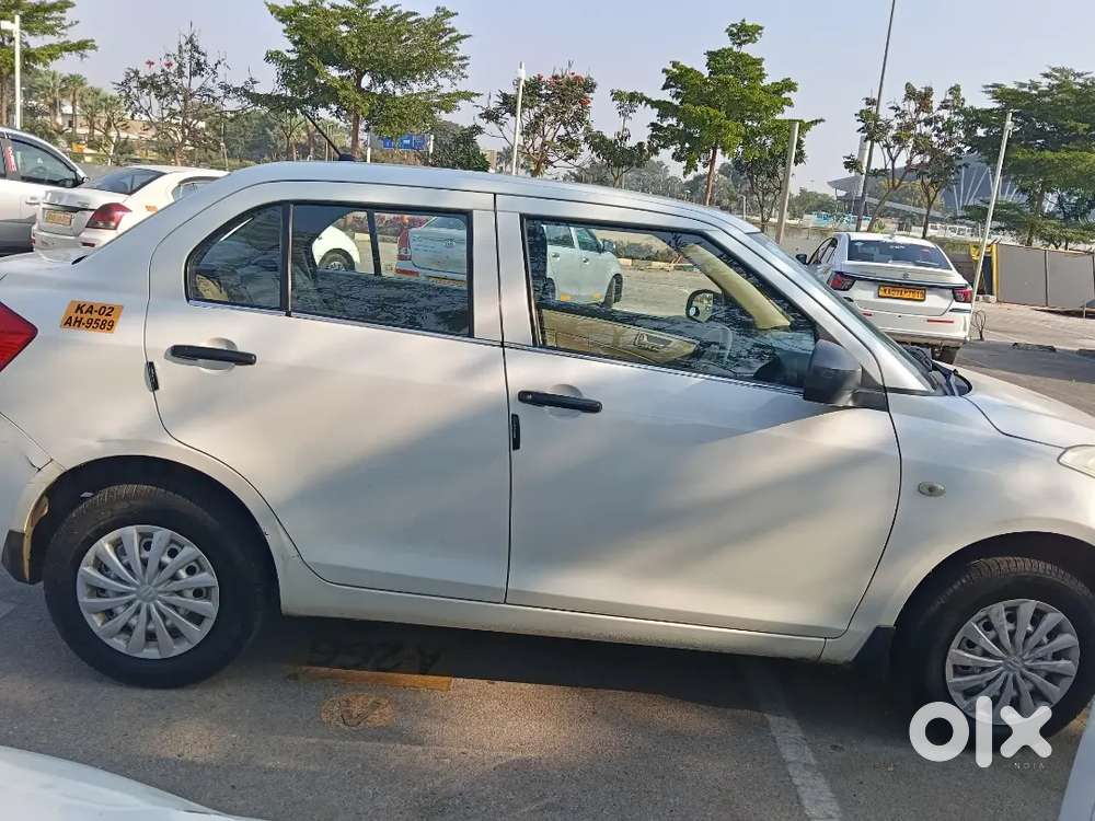 Maruti Suzuki Dzire 2022 Petrol 71500 Km Driven ..showroom Cng