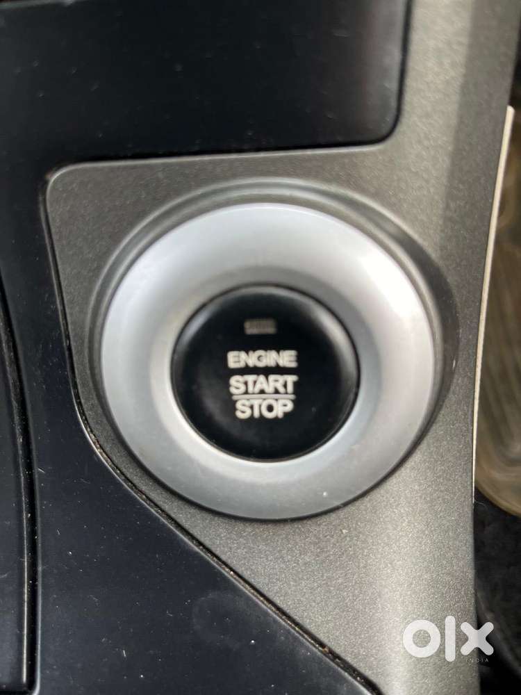 Mahindra Xuv500 2.2 W10 Sportz Edition Mt, 2016, Diesel