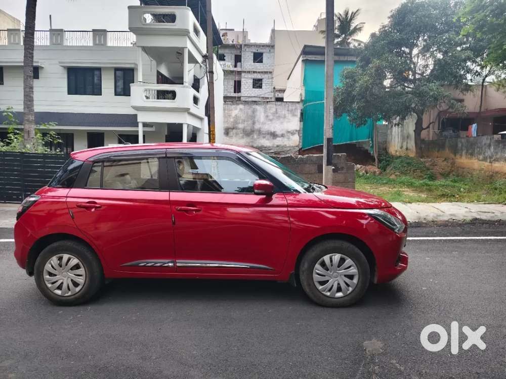 Maruti Suzuki Swift Vxi, 2025, Petrol
