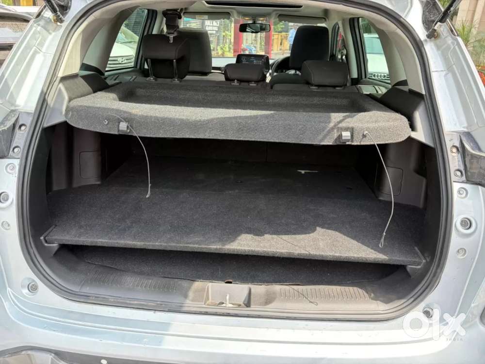 Maruti Suzuki Grand Vitara 1.5 Zeta Plus Dual Tone Intelligent Hybri..