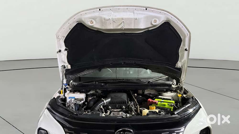 Tata Curvv Creative Plus S 1.2 Revotron Petrol 7dca, 2025, Petrol
