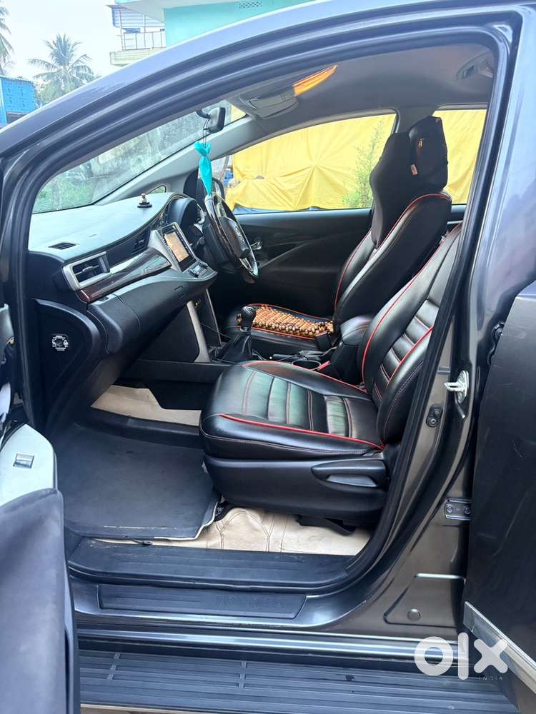 Toyota Innova Crysta 2016