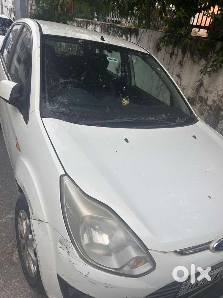 Ford Figo Petrol Manual 2014