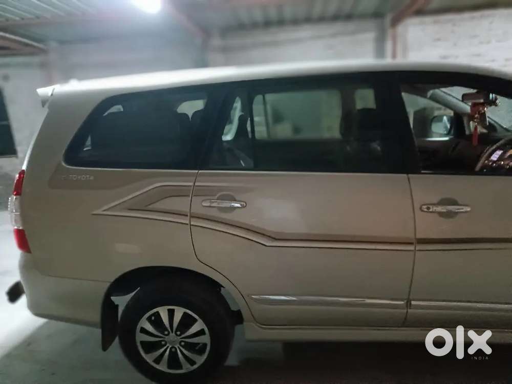 Toyota Innova 2015 Diesel Well Maintained