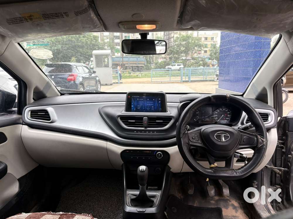 Tata Altroz 1.2 Xm Plus, 2022, Petrol