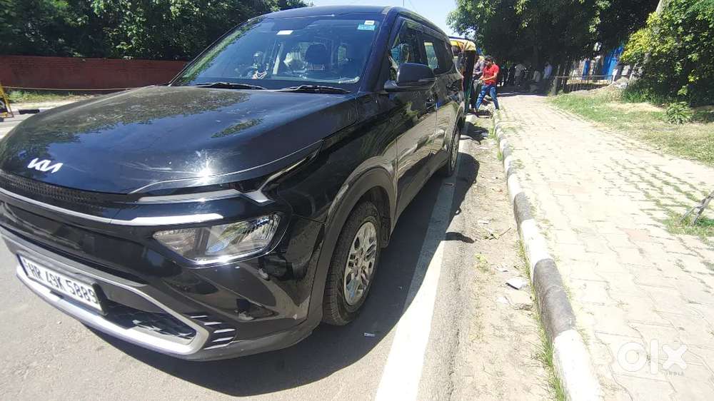 Kia Carens 1.5 2025 Manual Premium Urgent Sell Loan Transfer Also
