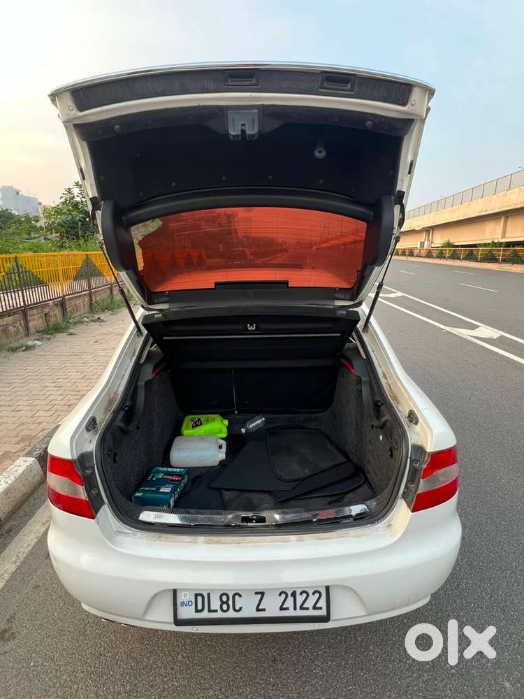 Skoda Superb 2013 Petrol Well Maintained