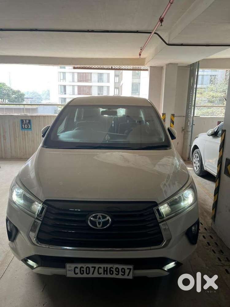 Toyota Innova Crysta 2022 Petrol 26600 Km Driven