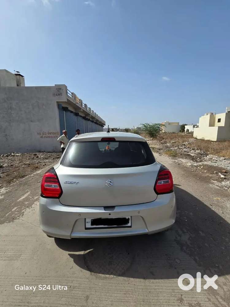 Maruti Suzuki Swift 2021 Petrol 75086 Km Driven