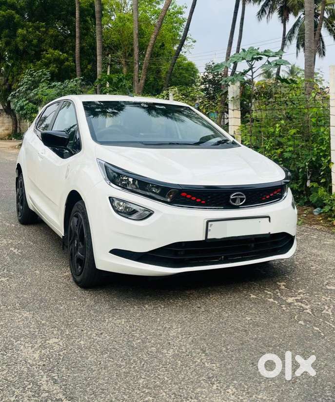 Tata Altroz 1.2 Xt, 2023, Petrol