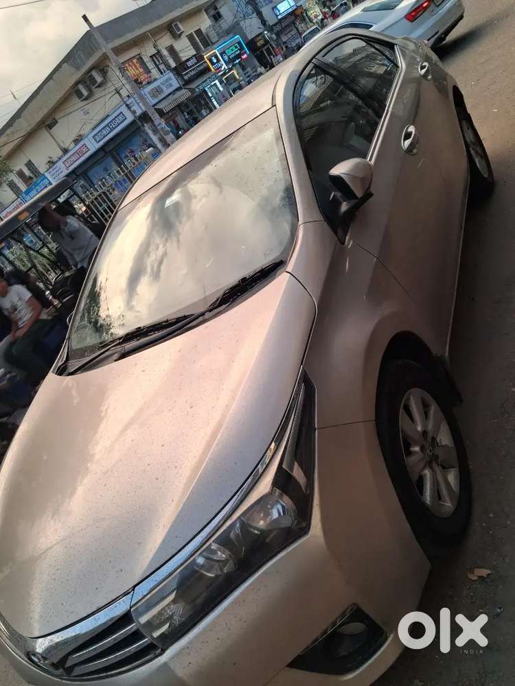Toyota Corolla Altis 2104 Petrol Well Maintained Dl Registered