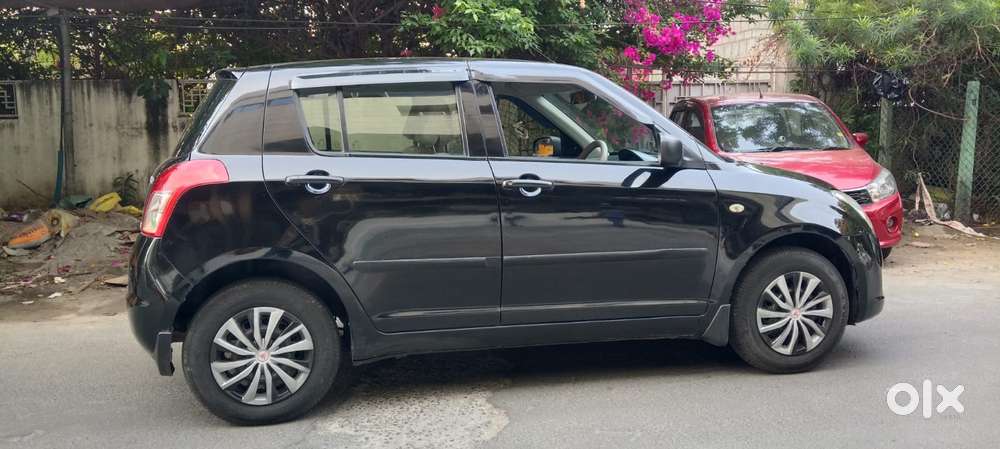 Maruti Suzuki Swift Vxi + Manual, 2009, Petrol