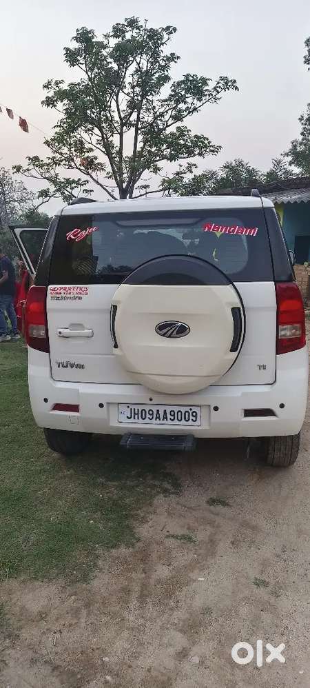 Mahindra Tuv 300 2015 Diesel 83000 Km Driven