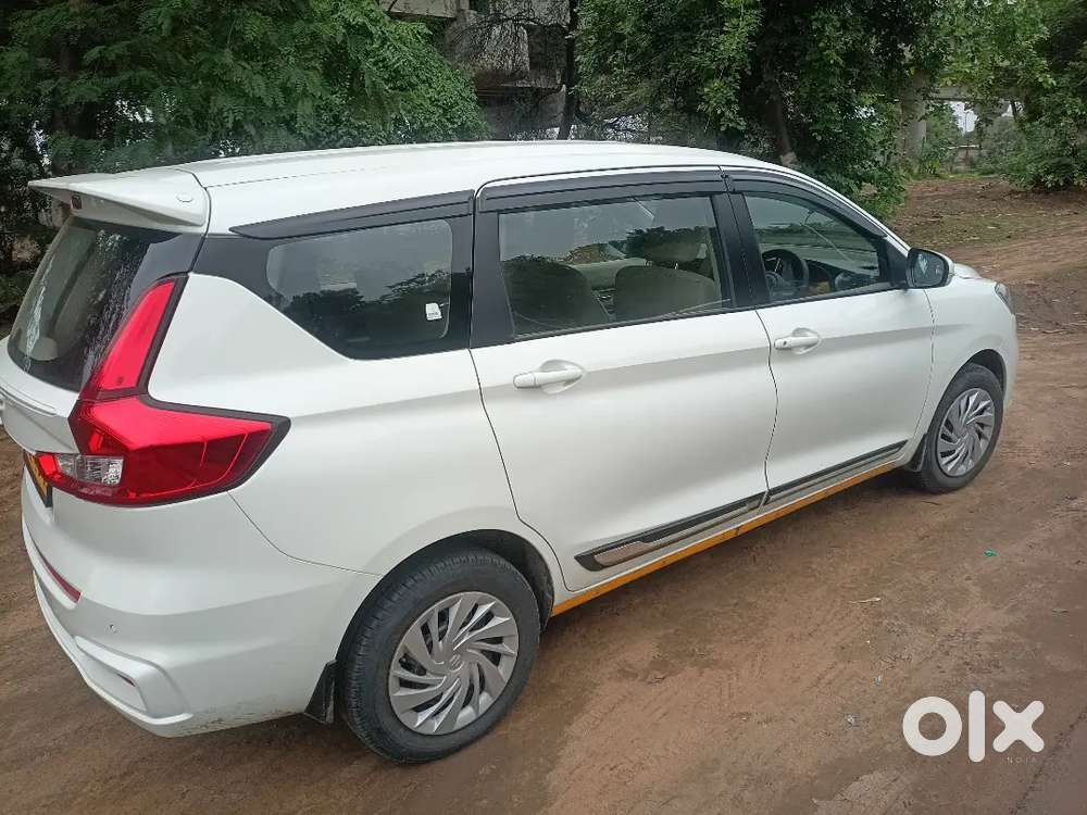 Maruti Suzuki Ertiga 2024 Cng & Hybrids 120000 Km Driven