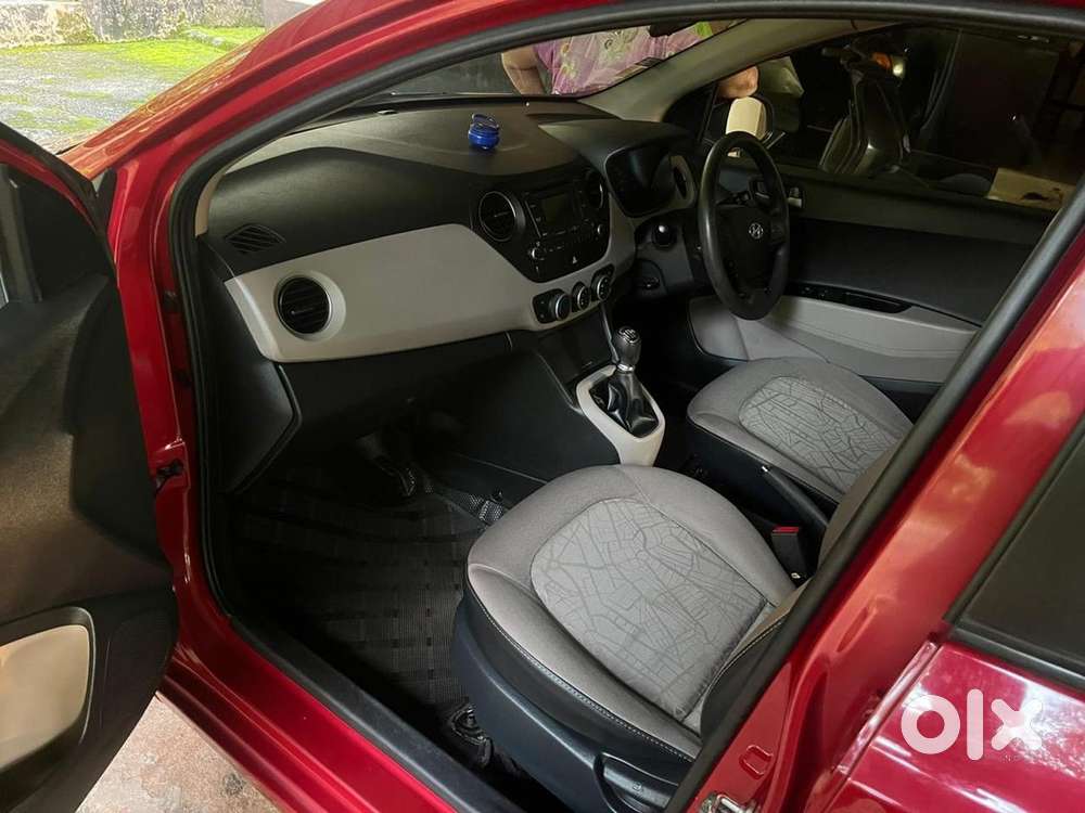 Hyundai Xcent Petrol 2015