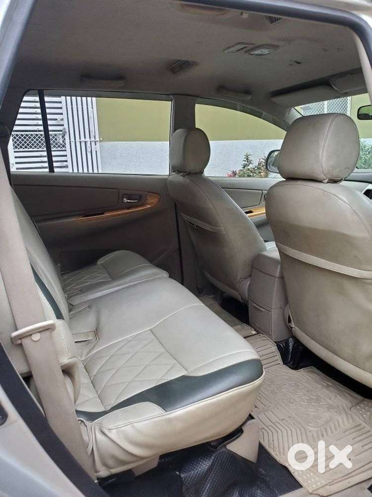 Toyota Innova 2.5 Vx 8 Str, 2009, Diesel