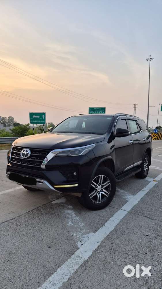 2023 Toyota Fortuner Diesel 4x2 At