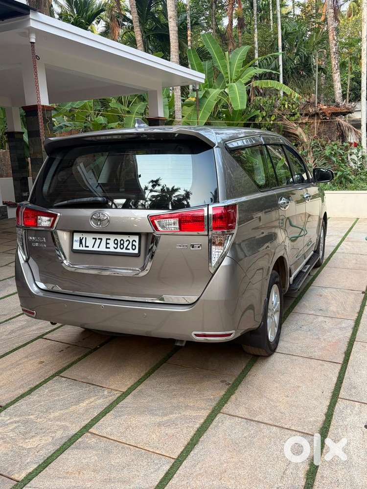 Toyota Innova Crysta 2017 Diesel 120000 Km Driven