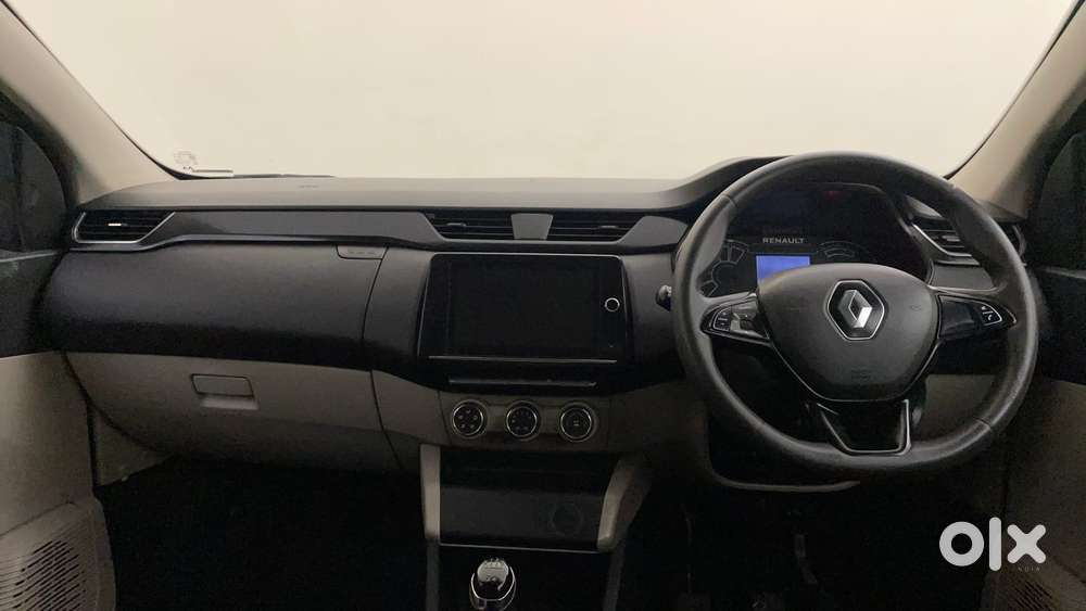 Renault Triber Rxt, 2022, Petrol