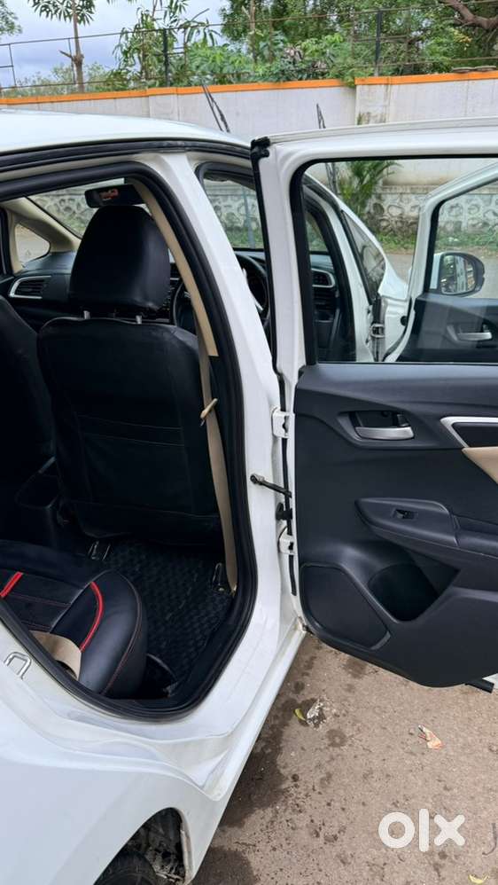 Honda Jazz 2015 Petrol Manual – Well Maintained  Urgent Sale