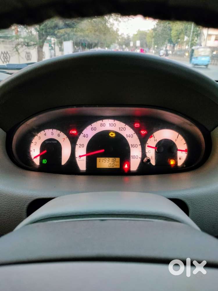 Mahindra Quanto C6, 2012, Diesel