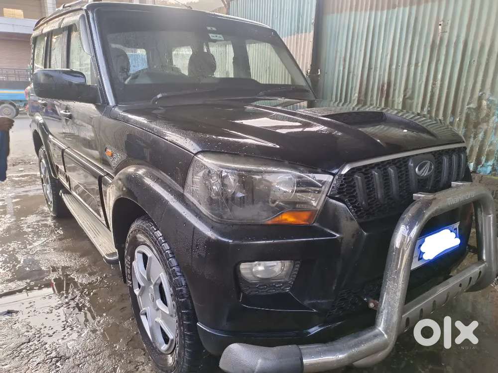 Mahindra Scorpio 2017 Diesel 65216 Km Driven