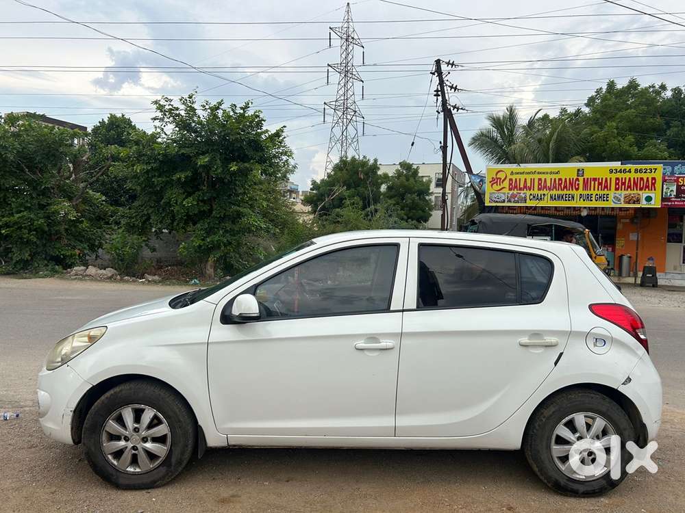 Hyundai I20 Diesel Crdi Sportz (2011)